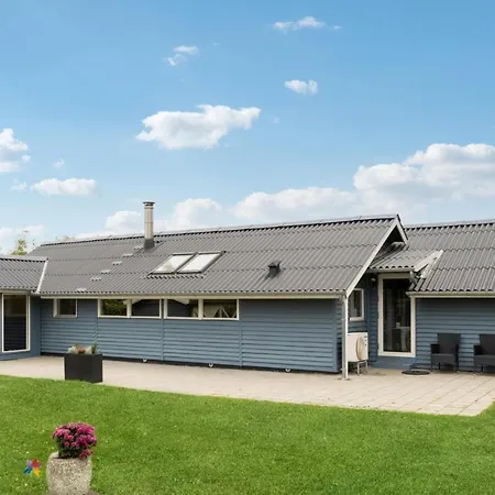 2 Bedroom Gorgeous In V Esbjerg